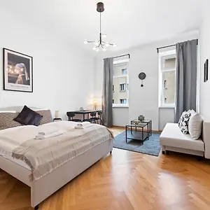 Apartament Cozy In 16th District, Wiedeń